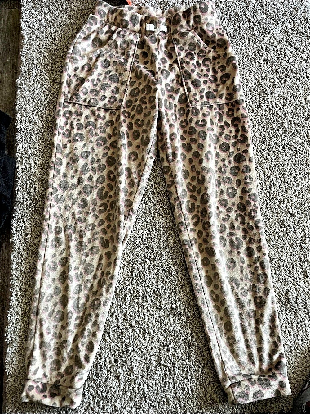 Cat & Jack Leopard Print Jogger Pants Pink & Brown Medium (8)